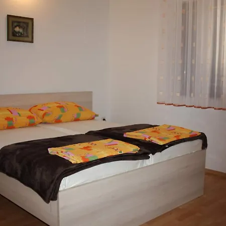 Mare Im Krk Hafen, Strandnah, Zentrumnah Apartament Krk Town