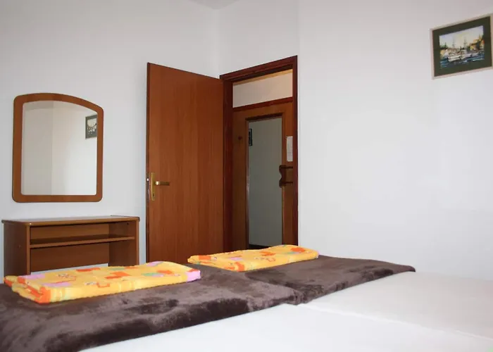 Apartment Mare Im Krk Hafen, Strandnah, Zentrumnah Krk Town
