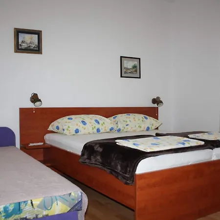 Mare Im Krk Hafen, Strandnah, Zentrumnah Apartman *
